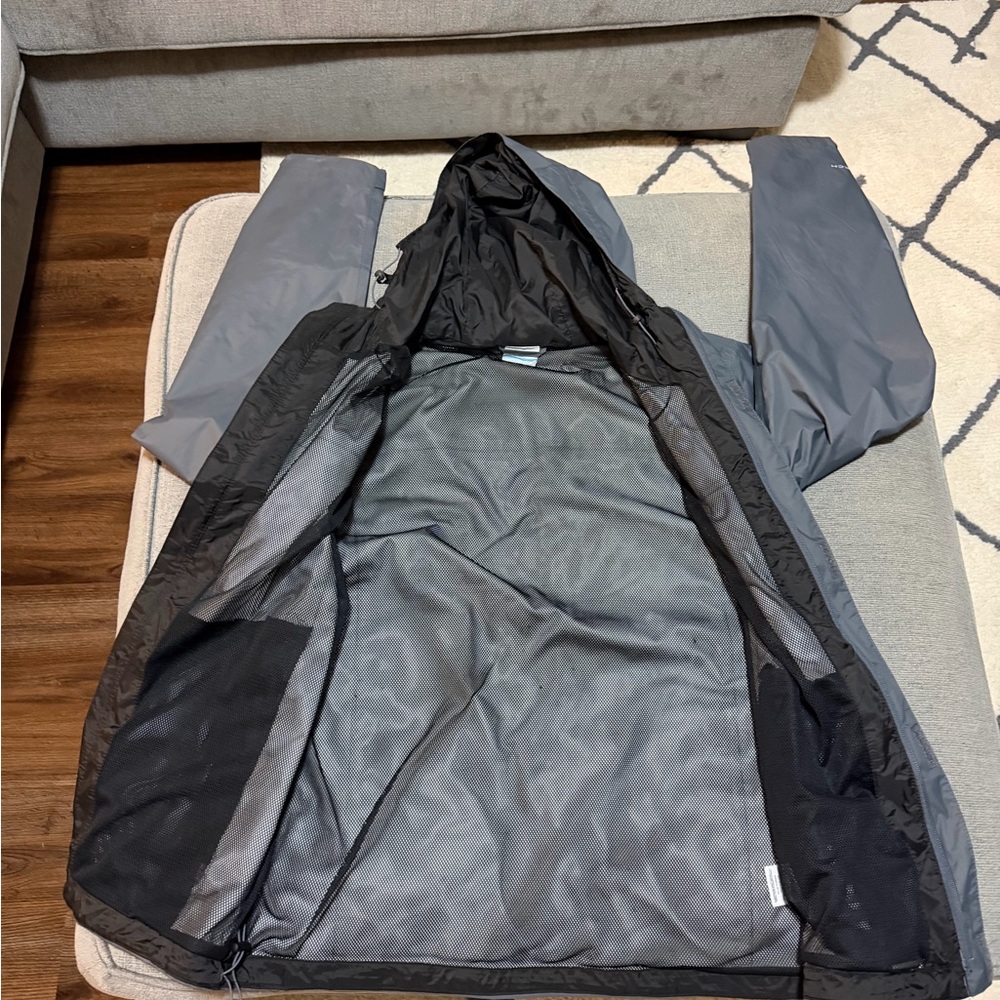 Columbia Gray Raincoat Hooded Men's Waterproof Jacket